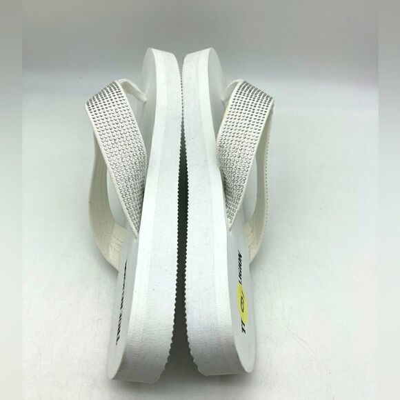 NWT True Religion Amayah Embellished White Sandals Size 9M - Picture 5 of 7